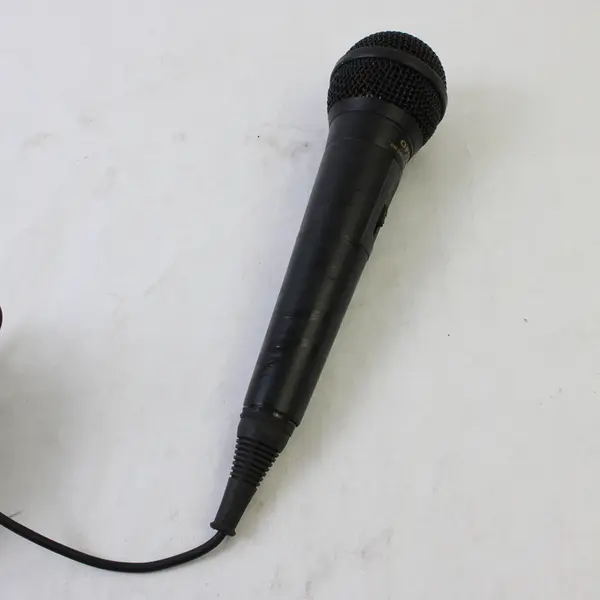 Optimus 33-3021 Unidirectional Dynamic Corded Microphone - For Parts/Repair