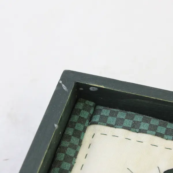 Rustic Handmade Fabric Apple Mini Quilt Framed Dark Green Wood Wall Hanging