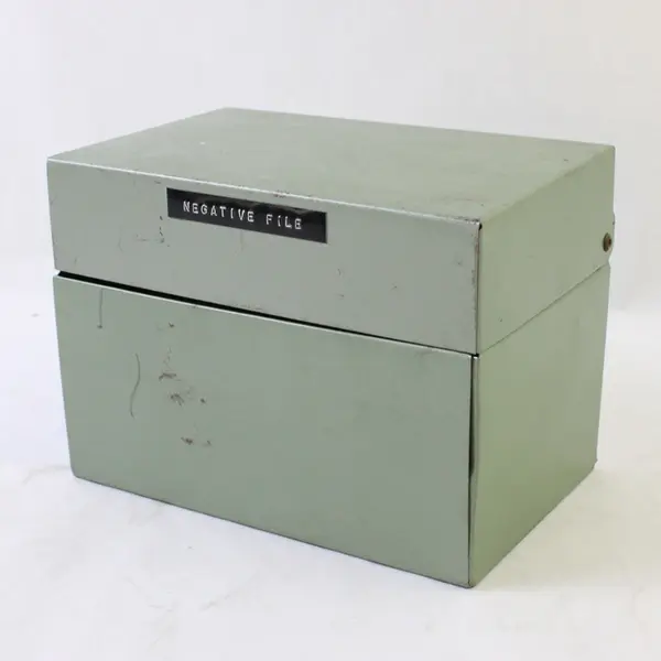 J. Chein & Co Vintage Green Tin Recipe File Box w/ Index Cards & Dividers
