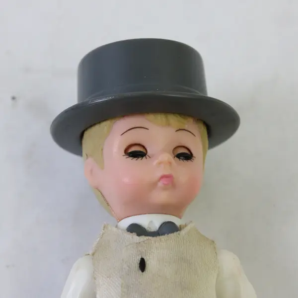 Vintage 2003 McDonald's Madame Alexander Ring Carrier Doll #4