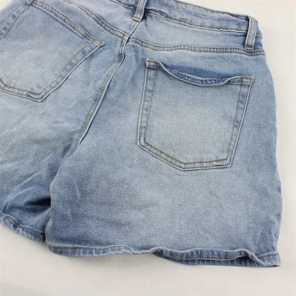 Madden Girl Light Wash Denim Shorts Juniors' Size 9
