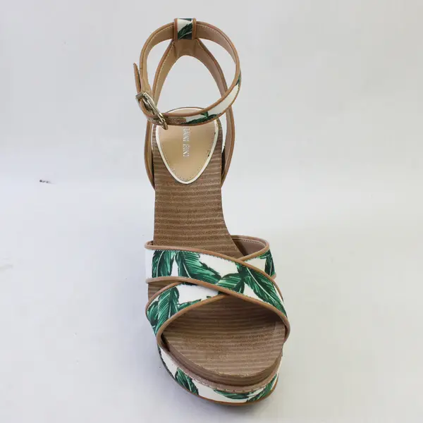 Gianni Bini Women's 10M White/Green Tropical Print Lusiatwo Wedges
