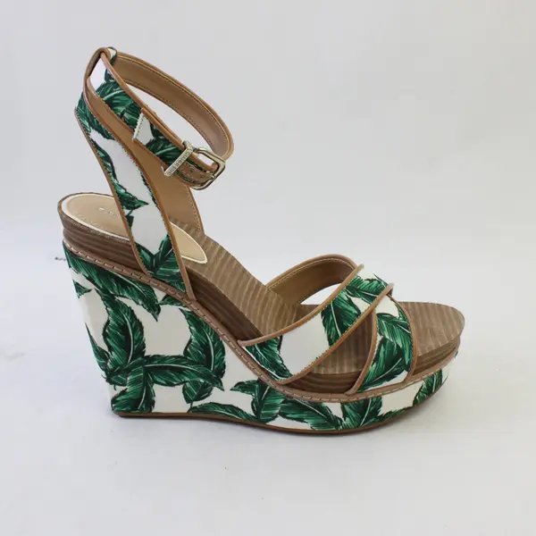 Gianni Bini Women's 10M White/Green Tropical Print Lusiatwo Wedges