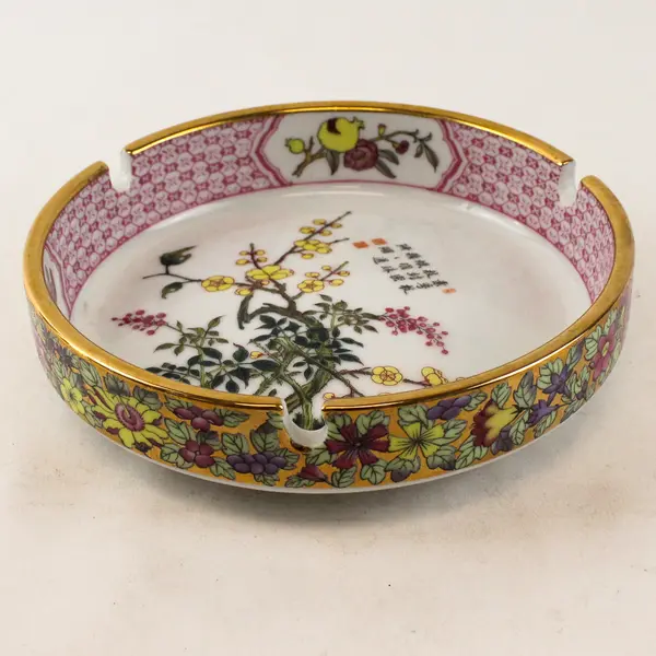 Vintage Japanese Porcelain Ashtray Hand-Painted Floral Design with Gold Rim