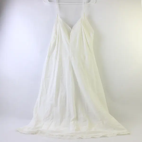 Vintage Women's M/L Ivory w/Floral Lace Trim Slip Dress 