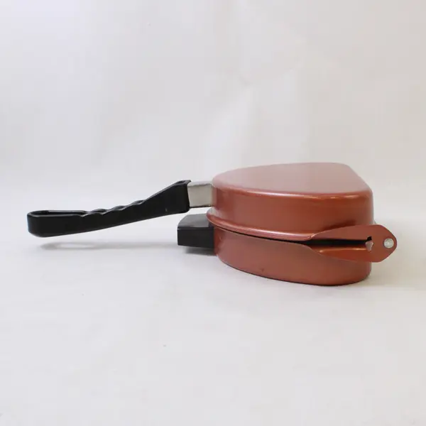 Unbranded Unbranded Orange/Black Italian Frittata/Omelet Flip Half Pan