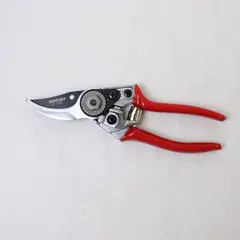 Zenport Red Handle Gardening Tool Handheld 7" Swiss-Style Pruning Shears Z-102