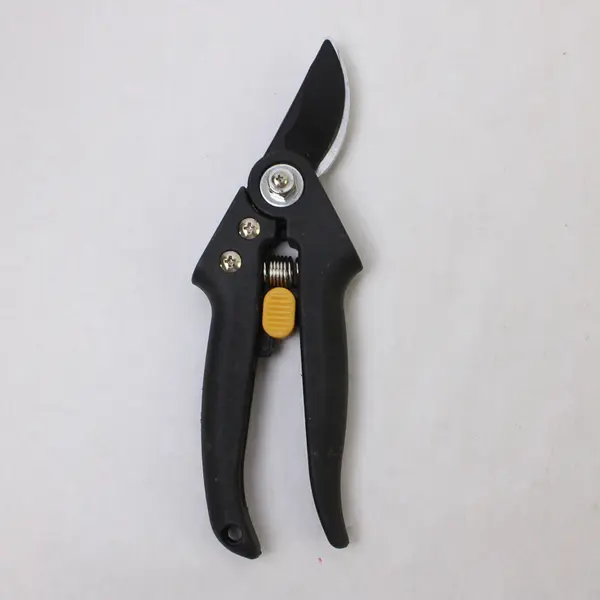 Bryant Black Gardening Tool Handheld Swiss-Style Pruning Shears 7.75" Long