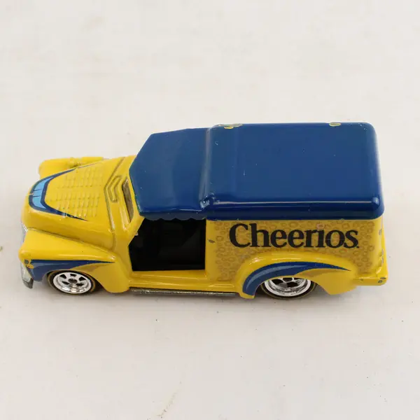 Hot Wheels Cheerios Custom '52 Chevy Pop Culture Series 2011