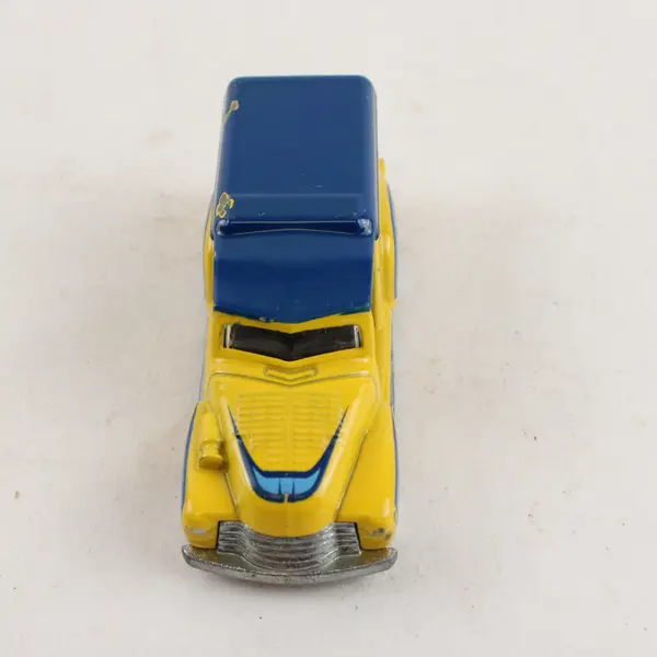 Hot Wheels Cheerios Custom '52 Chevy Pop Culture Series 2011