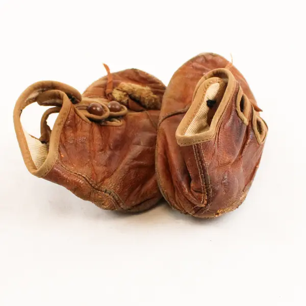 Antique Victorian-Era Baby/Child Button-Up Brown Leather Boots with Tassels 4”