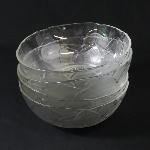 4 Textured Petal Glass Salad Bowls Starburst Bottom With Star Center 7"