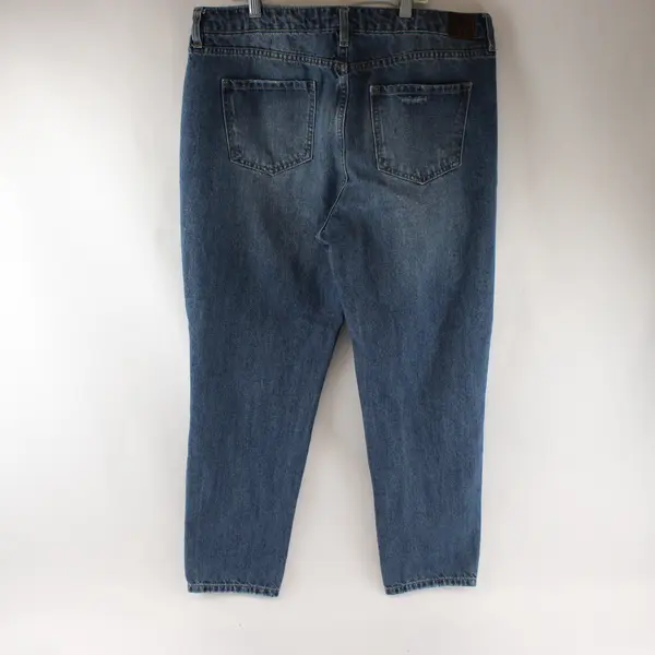 Life in Progress Women's Size 30 Distressed Medium Wash Denim Jeans 