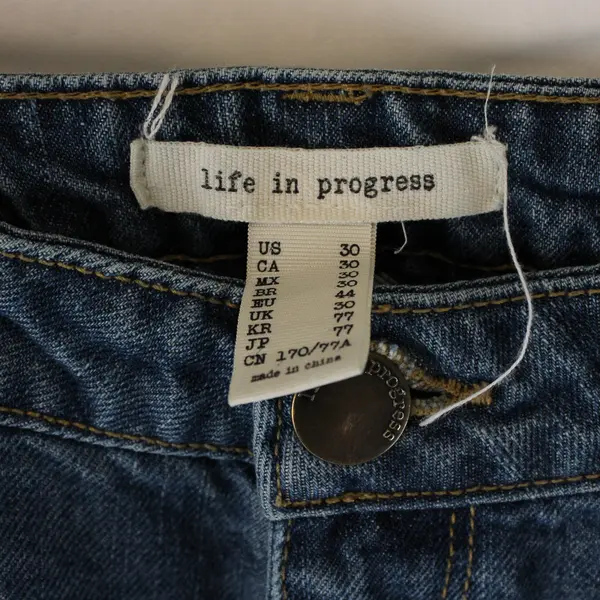 Life in Progress Women's Size 30 Distressed Medium Wash Denim Jeans 
