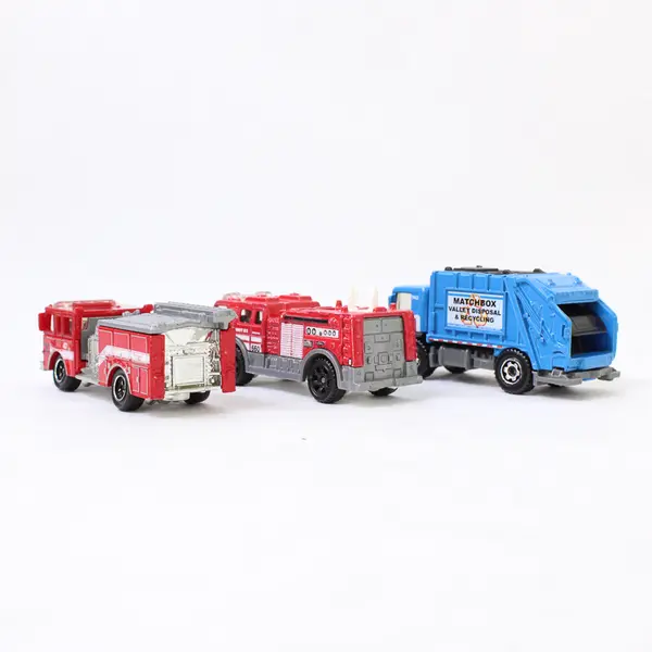 Lot of 10 MatchBox Loose Toy Cars/Trucks - Various Types 90's-00's