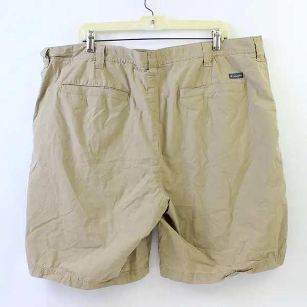 Columbia Beige Flat-Front Bermuda Shorts Men's 42W x 10L