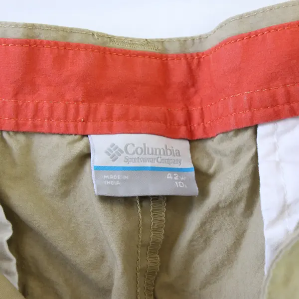 Columbia Beige Flat-Front Bermuda Shorts Men's 42W x 10L
