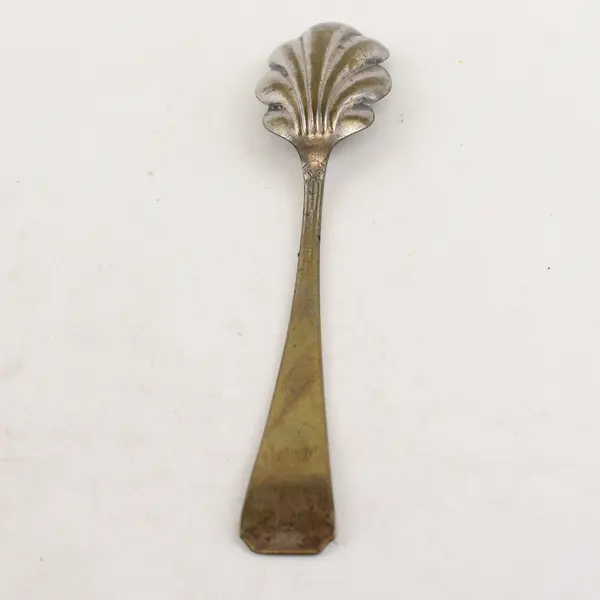 Sheffield Plate Co Scalloped Silverplate Spoon 6 in Vintage Collectible