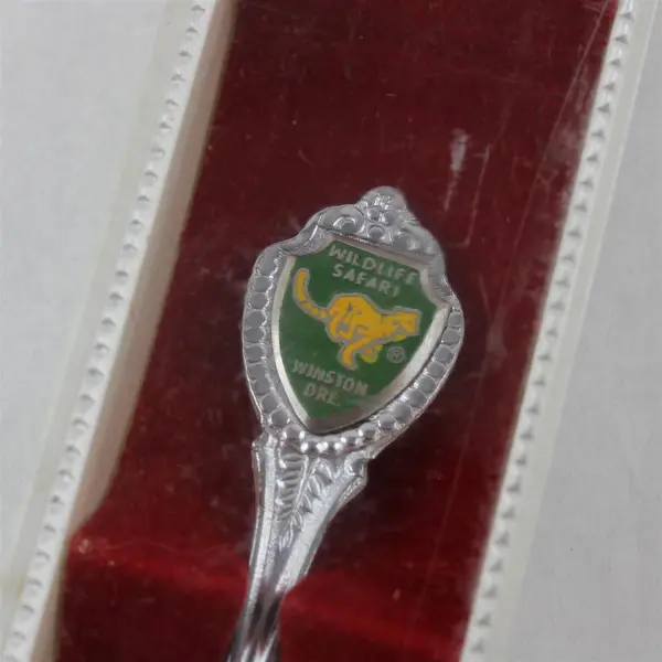 Vintage Collectible Souvenir Spoons Set of 2 Astoria Oregon Wildlife Safari
