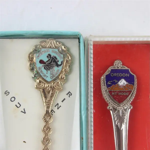 Lot of 4 Oregon Souvenir Enamel Spoons Mt. Hood Newport Gresham State Seal