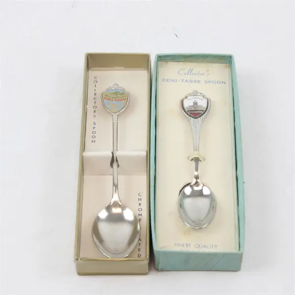 Lot of 2 Chrome Souvenir Spoons Washington Four Seasons Olympic Peninsula
