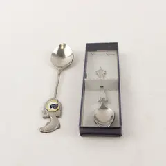 Lot of 2 Seattle Souvenir Spoons Space Needle & Salmon Seattle Aquarium