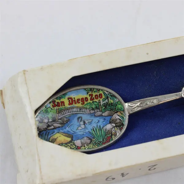 Lot of 2 California Souvenir Spoons - San Diego Zoo & Knott's Berry Farm