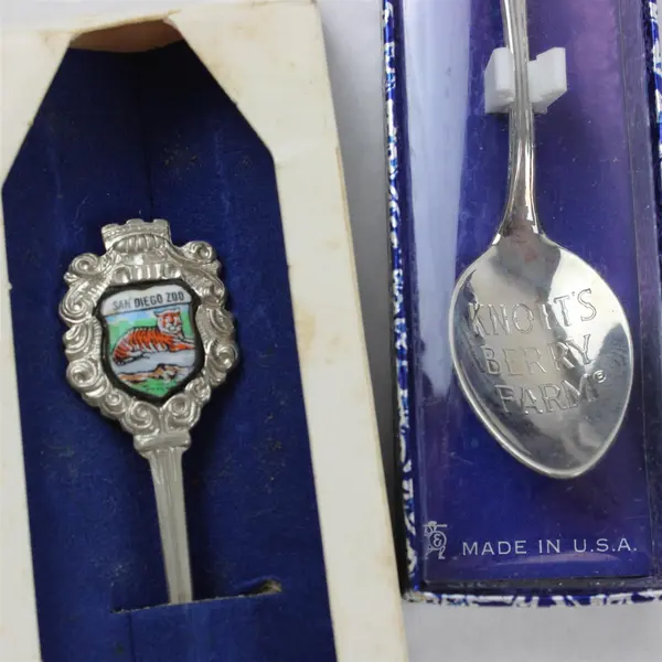 Lot of 2 California Souvenir Spoons - San Diego Zoo & Knott's Berry Farm