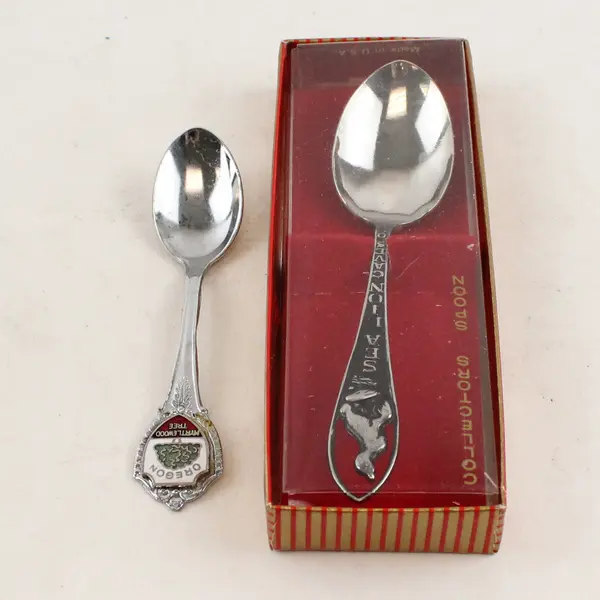 Lot of 2 Oregon Souvenir Spoons - Sea Lion Caves Florence & Myrtlewood