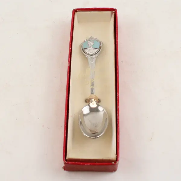 Vintage Yellowstone National Park Souvenir Spoon Silverplate Collectible