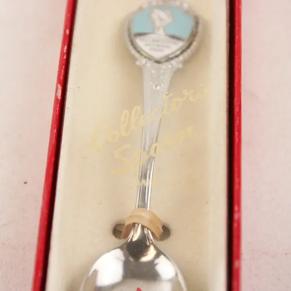 Vintage Yellowstone National Park Souvenir Spoon Silverplate Collectible