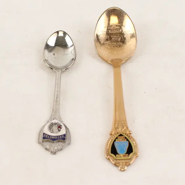 Lot of 2 Washington Souvenir Spoons Seattle King Tut Enamel 4in