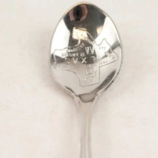 Lot of 2 Texas Souvenir Spoons San Antonio Zoo & Lone Star