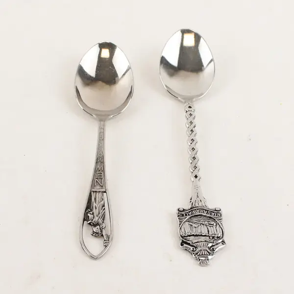Lot of 2 Vintage New York Souvenir Spoons Statue of Liberty & Niagara
