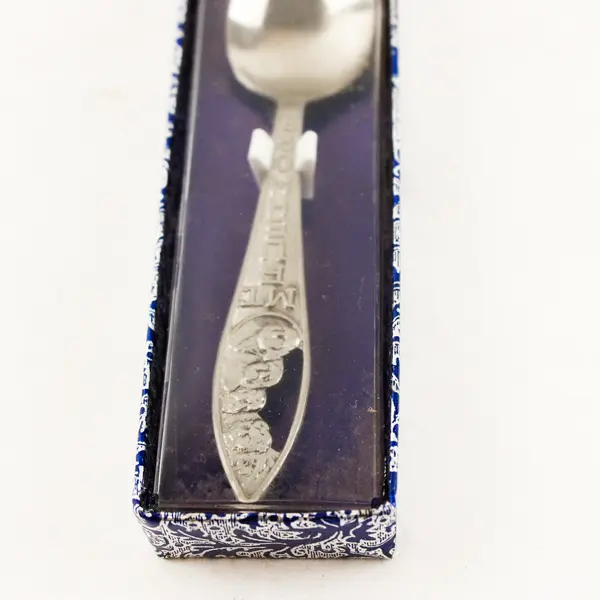 Souvenir Spoon Mt Rushmore Silver Plated Collectible 5in