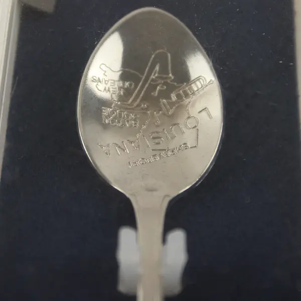 Bayou Country Louisiana Souvenir Spoon Alligator Charm 6in Collectible