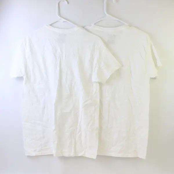 Lot of 2 Hanes Comfort Soft White Crew-Neck Short-Sleeved T-Shirt Men's Medium