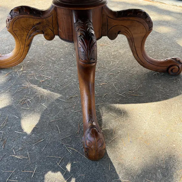 Vtg Victorian Wood Oval Center Loo Table Glass Top- Freight / Local Pickup