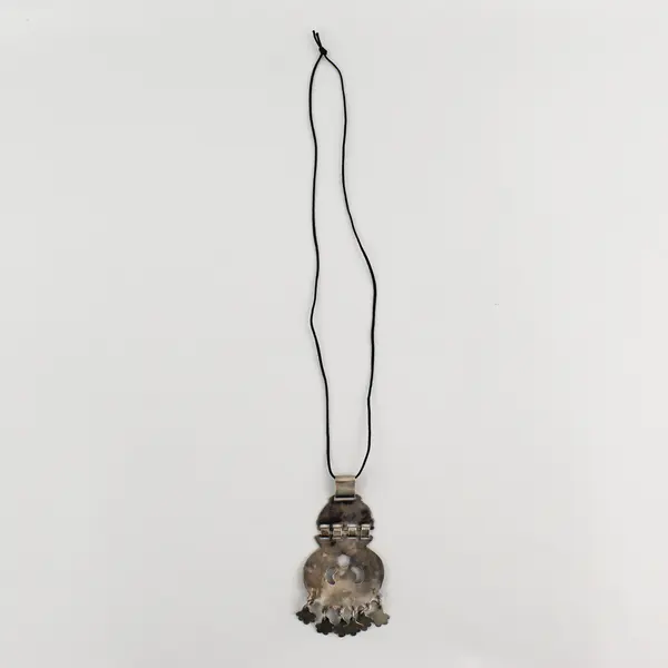 Hinged Silver-Tone Drop Pendant Necklace 16"