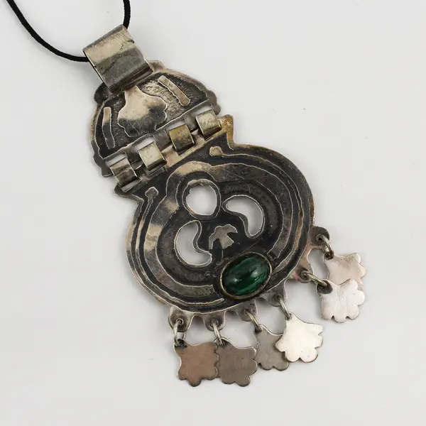 Hinged Silver-Tone Drop Pendant Necklace 16"