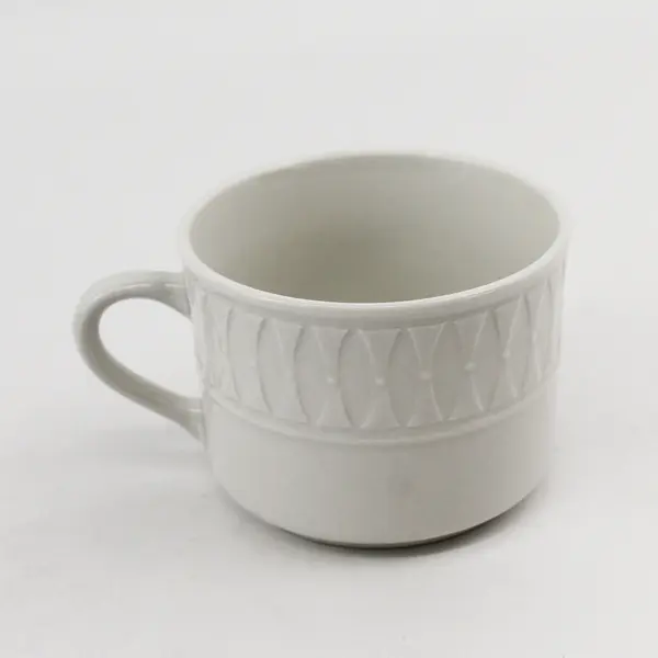 Lot Of 4 Totally Today Brand TTO12 Pattern White Ceramic Flat Cups 2.75" Tall