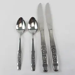 Lot of 4 Oneida Louisville Stainless Flatware - 2 Hollow Knives & 2 Teaspoons