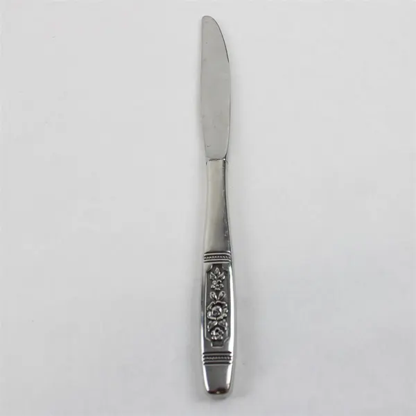 Lot of 4 Oneida Louisville Stainless Flatware - 2 Hollow Knives & 2 Teaspoons