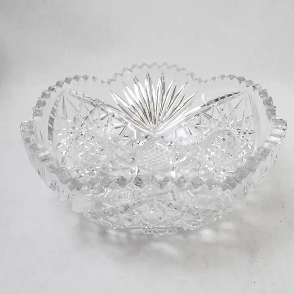 American Brilliant Period Star Pattern Round Cut Clear Glass Bowl 8" Diameter