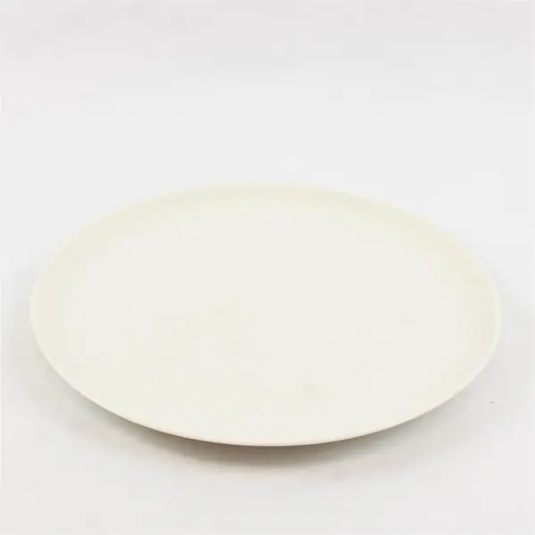 Lot Of 4 Syracuse Brand Serene Pattern White Ceramic Dinner Plates 10.75"