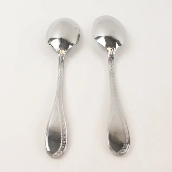 Set of 2 Unbranded Stainless Tablespoons 8.25in Used Flatware