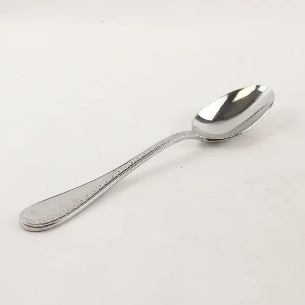 Set of 2 Unbranded Stainless Tablespoons 8.25in Used Flatware