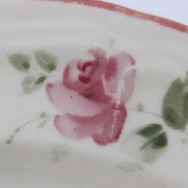 Lot Of 4 Gibson Designs Roseland Pattern Floral Ceramic Salad Plates 7.75"