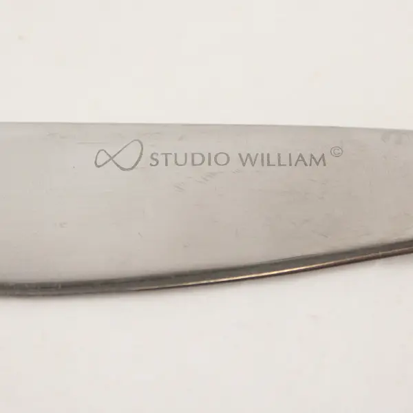 Set of 4 Studio William Stainless Steel Modern Dining Knives