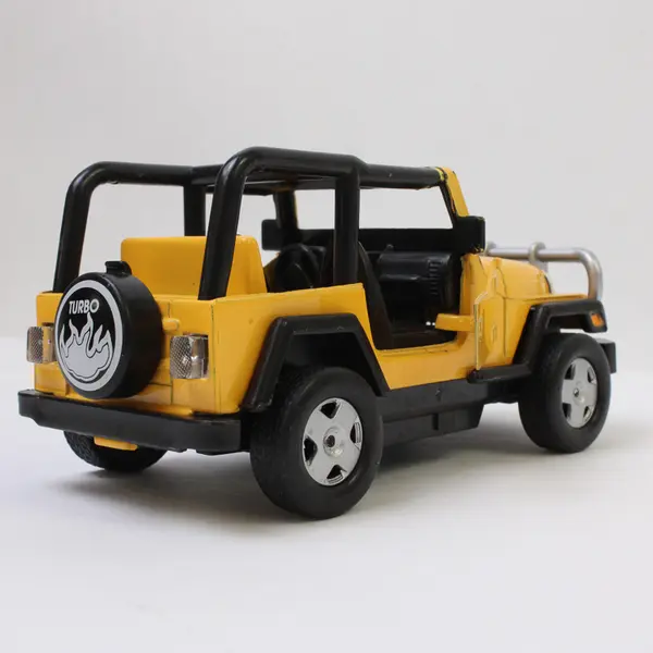 Playmaker Toys Power Jeeper Jeep A Yellow 1:32 Scale Diecast w/Pull Back Action 